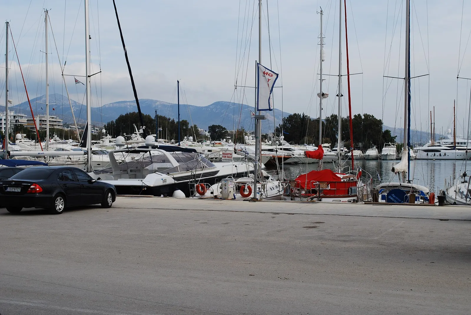 Alimos marinası
